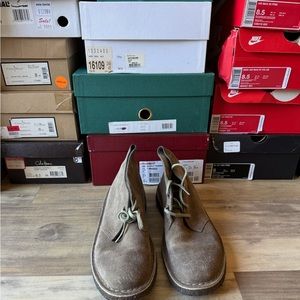 Clark Desert Boot. Size 8. $35